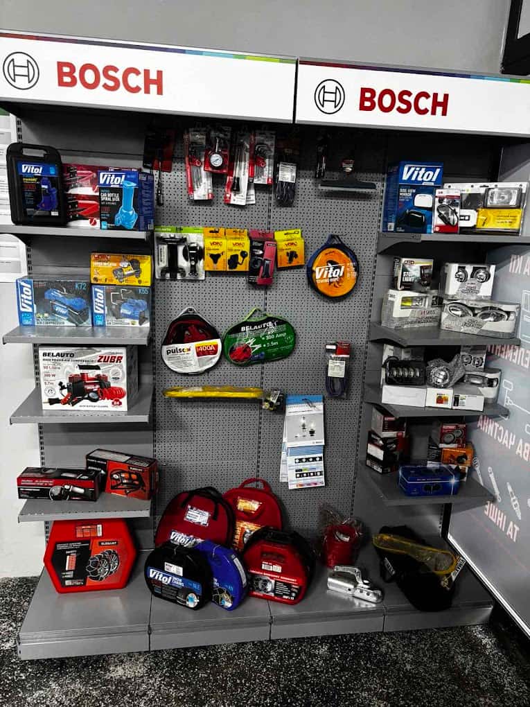 Автотовари Bosch і Vitol, компресори, домкрати та пускові пристрої